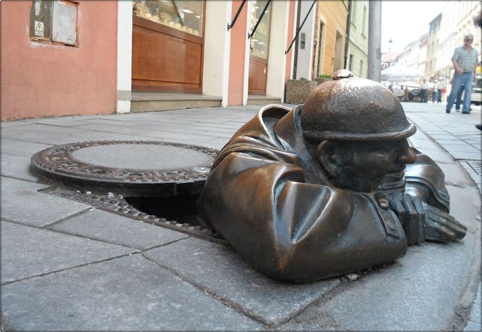 Escultura  Hombre Trabajador, Eslovaquia
