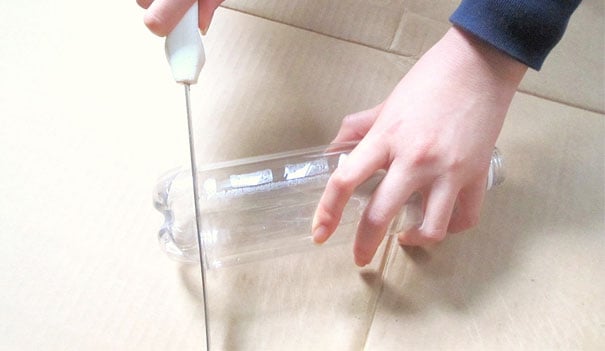 25 ideas para reutilizar o reciclar botellas de plastico Carton Ideas Candelabros