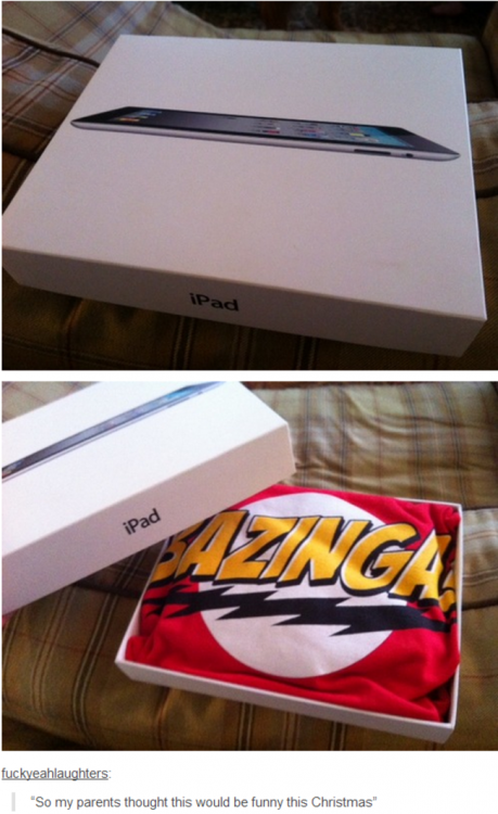 Broma de Iphone en la caja viene una playera que dice Bazinga en señal de burla