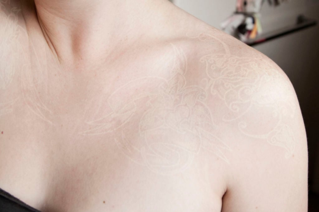 21 increíbles tatuajes en tinta blanca con mucha creatividad