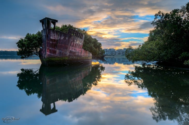 Barco flotante en Sydney, Australia 