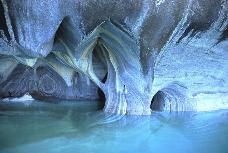 bellas cavernas de marmol en la patagonia Chilena lago general carrera