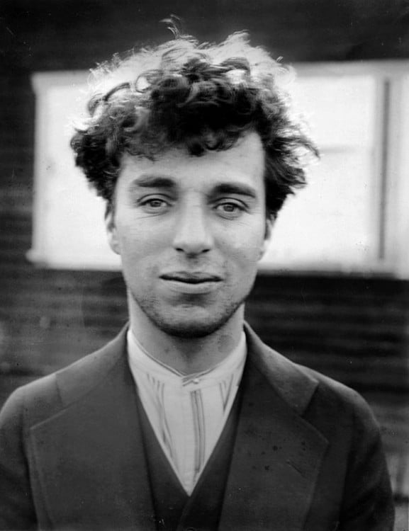 CHARLES CHAPLIN A LOS 27 AÑOS DE EDAD