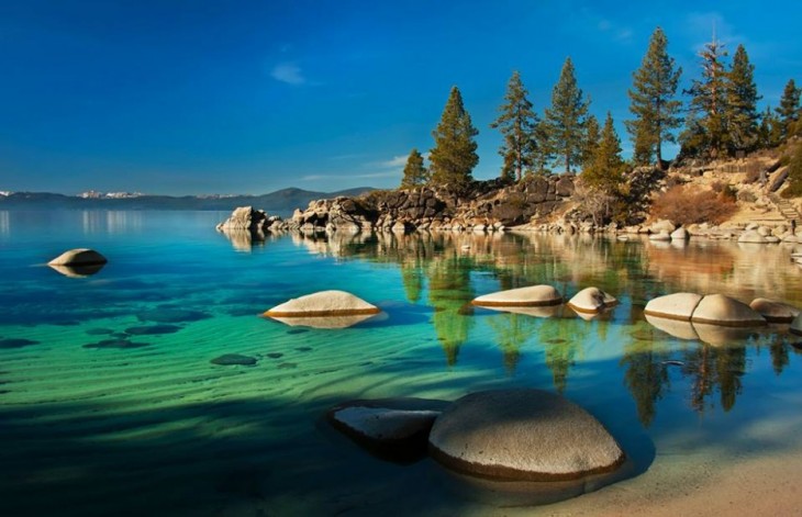 lago tahoe azul claro