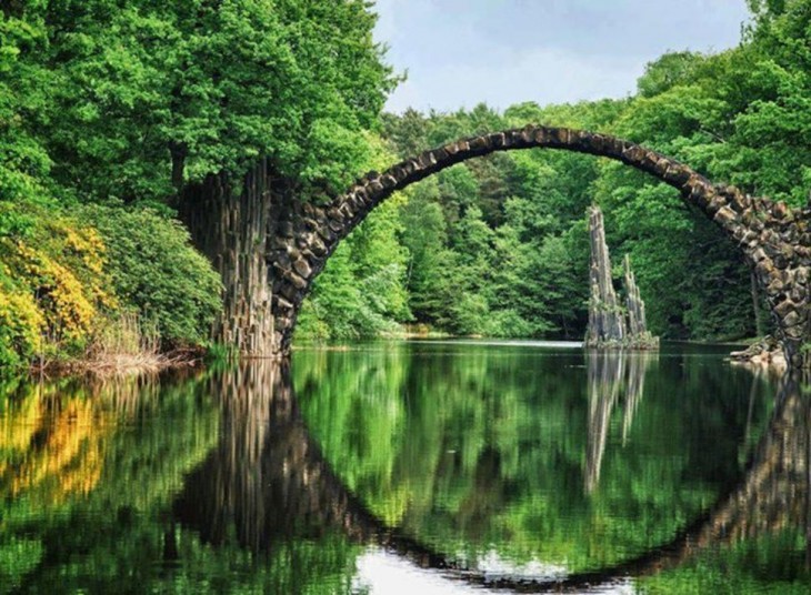 puente de piedra, aleania