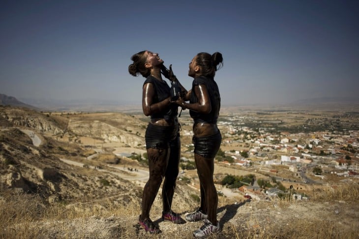 guerra de pintura en el festival de Cascamorras – España