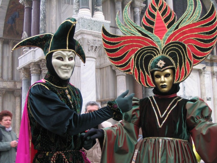 mascaras en el carnaval de Venecia