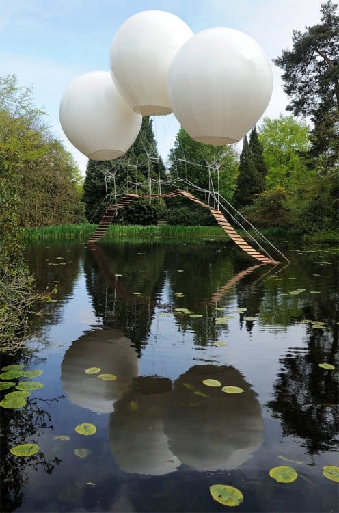 puente de globos