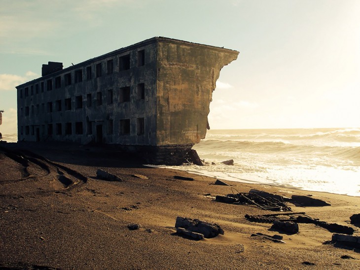 edificiodestruido por el mar