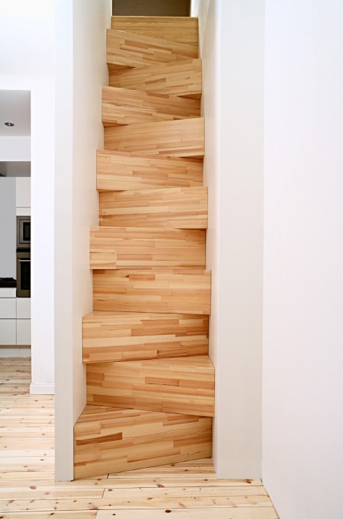 4.TAF_Stair