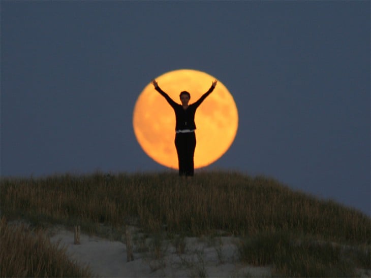 la luna dividida en tres