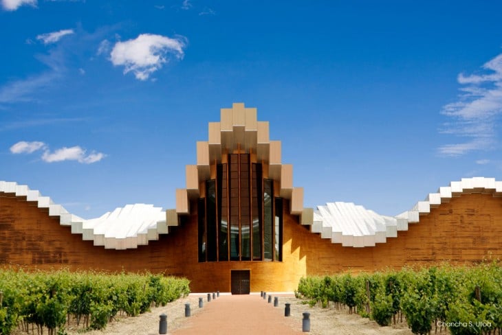 Contruccion real al estilo minecraft Bodegas Ysios, Santiago Calatrava, España