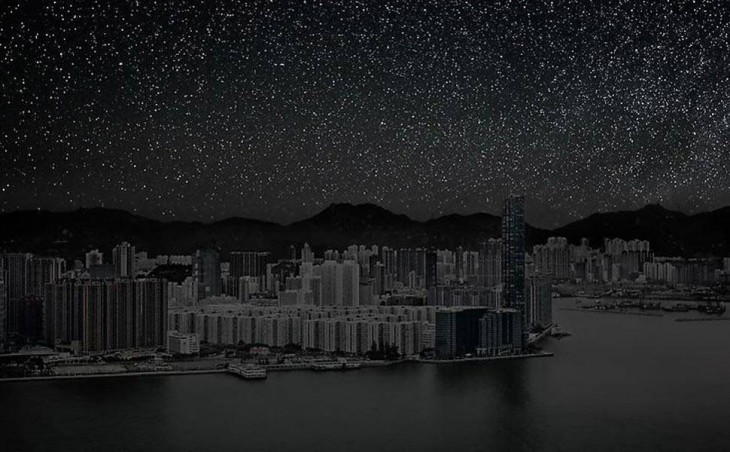 Ciudad de Hong Kong a oscuras 