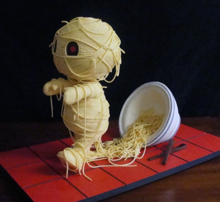 pastel hombre de fideos