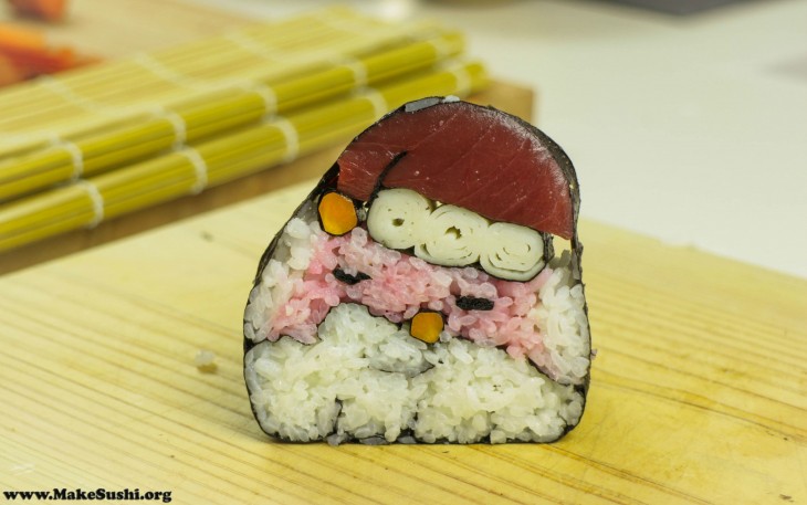 sushi en forma de santa para la navidad