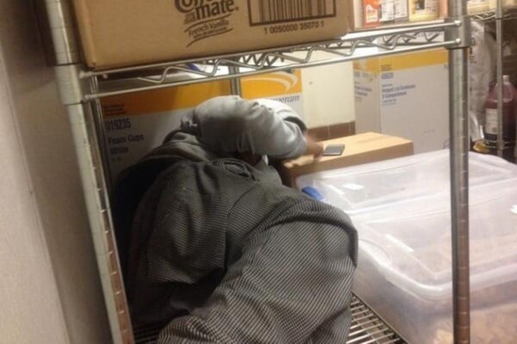 durmiendo en el trabajo