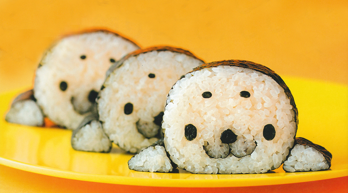 sushi hechos en forma de la cara de ositos