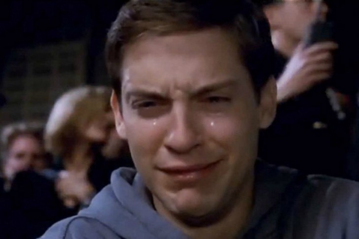 Peter Parker llorando