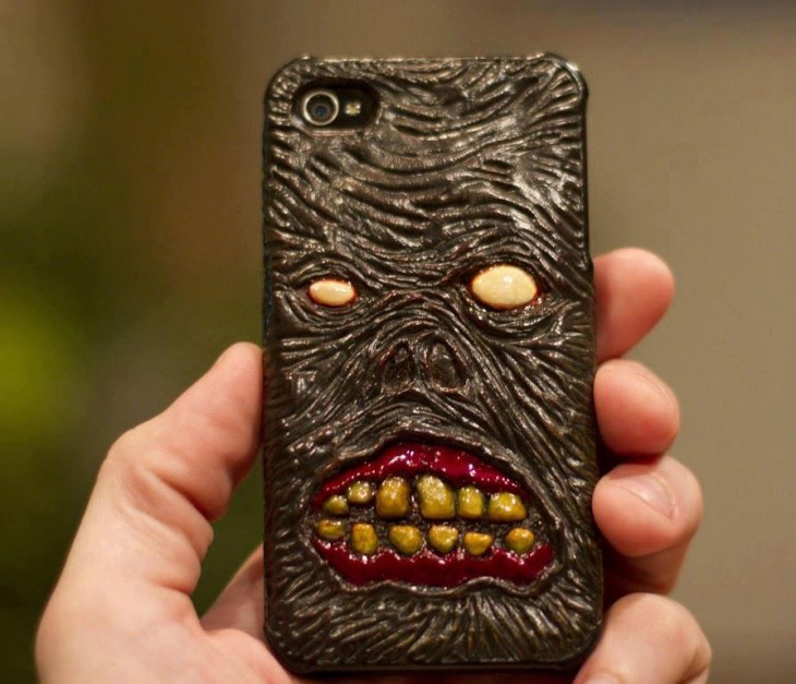 Funda para iphone con diseño de demonio 