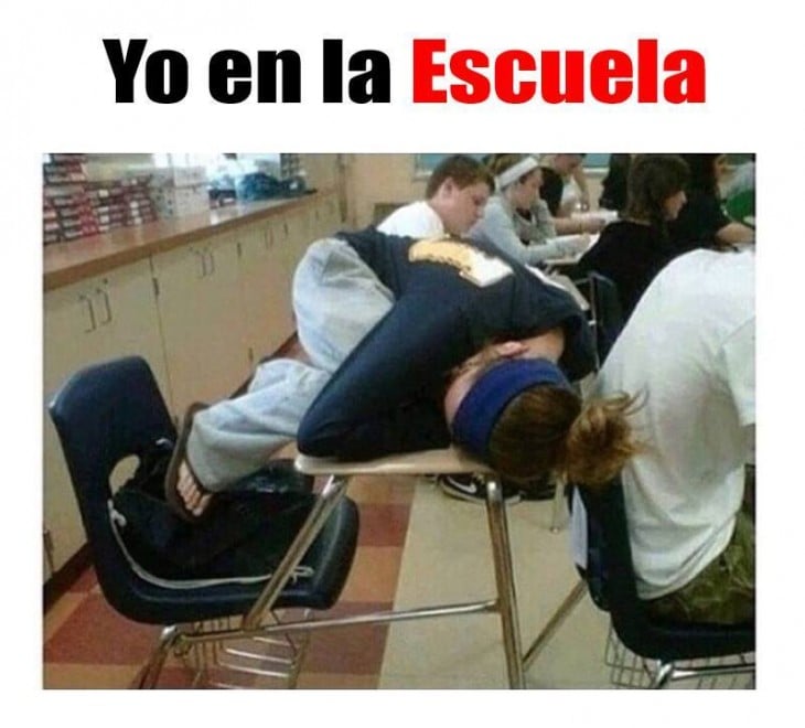 meme de yo en la escuela 