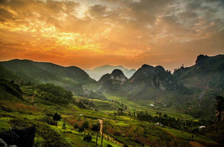 paisaje de cerros de vietnam