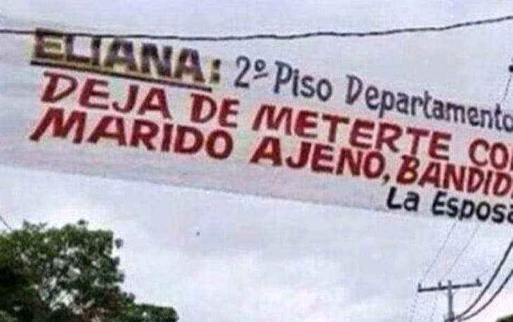 mujer pide a la amante deje en paz a su marido con un cartel en todo lo ancho de la calle