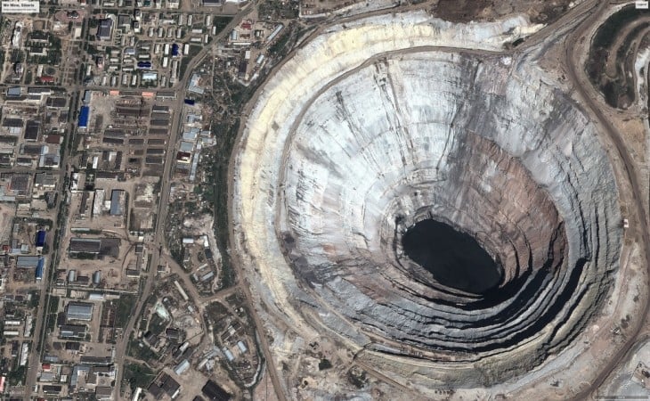 mina de diamantes mas grande del mundo en mir rusia