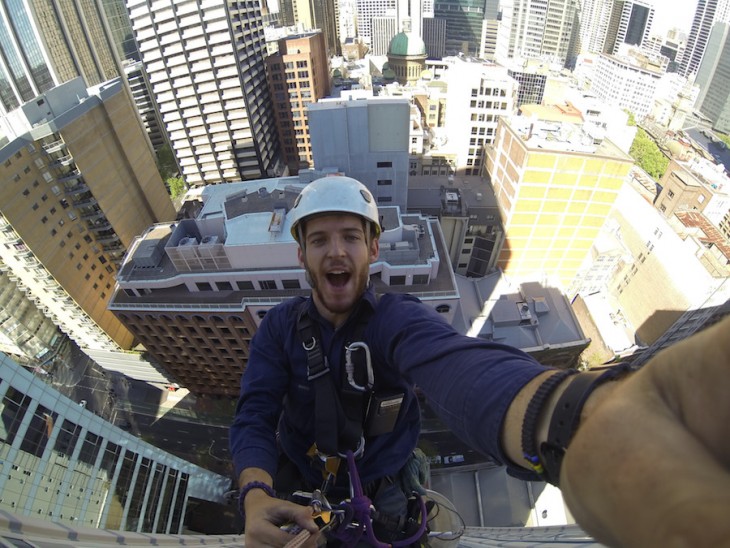 selfie limpiando rascacielos en usa