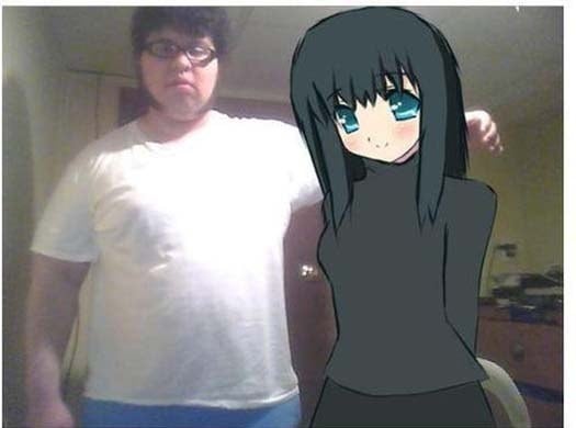 gordito se fotoshopea con personaje de anime para salir en foto de pareja