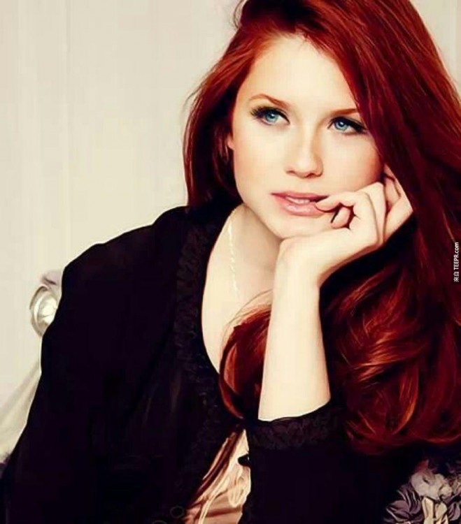 Bonnie Wright 2014 