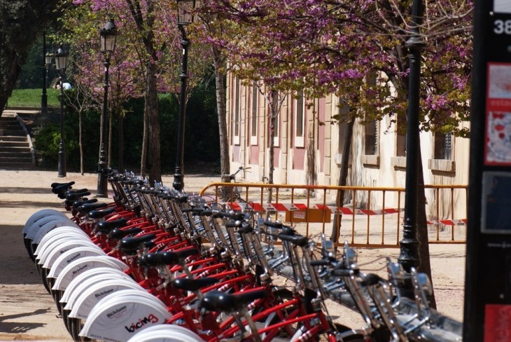 Bicis estacionadas en España 