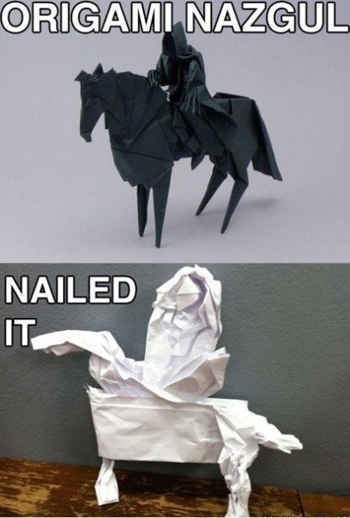 caballos y jinetes hechos con origami 