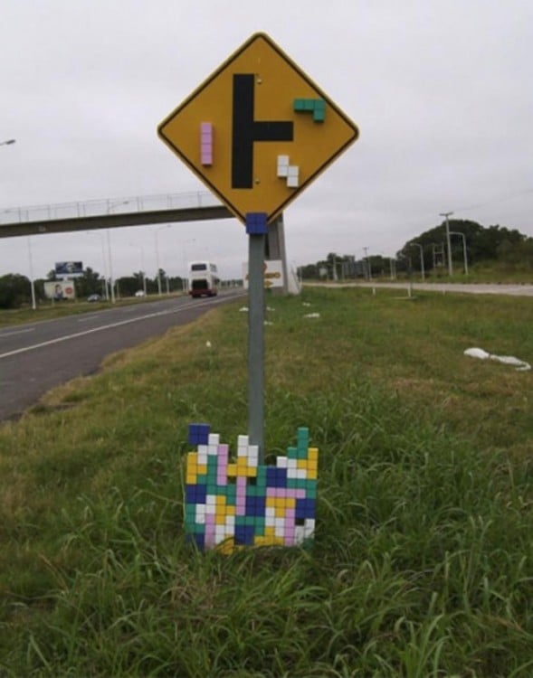 LETRERO CON DETALLES DE TETRIS HACKEADO