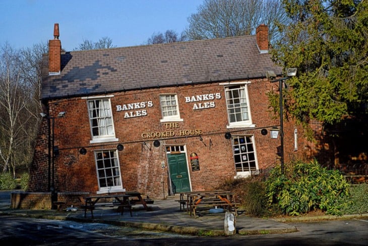 Wolverhampton, Inglaterra casa chueca