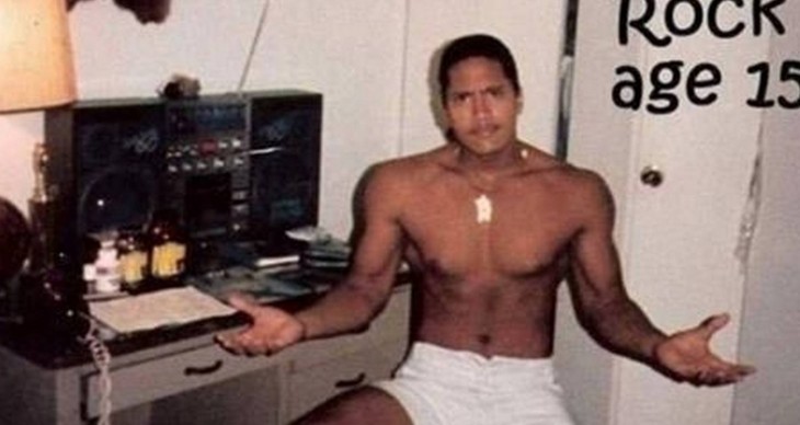 Dwayne Johnson escucahndo musica 1987