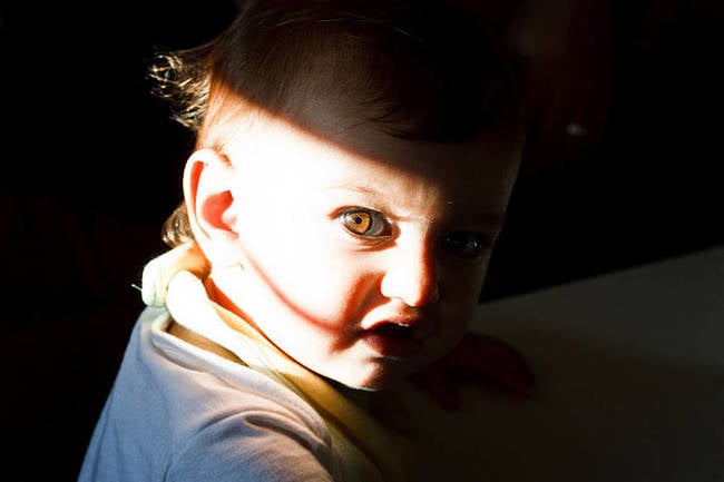 niño enojado porque le hablaron