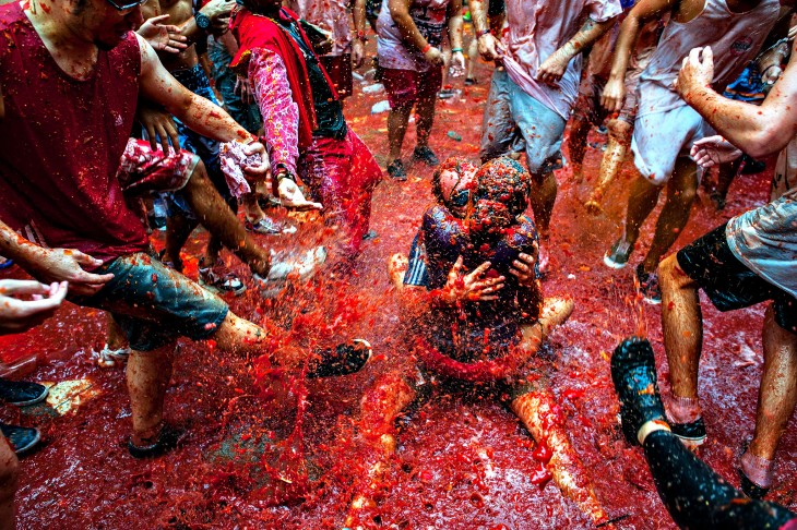 Festival de la tomatina en la ciudad Buñol en España 