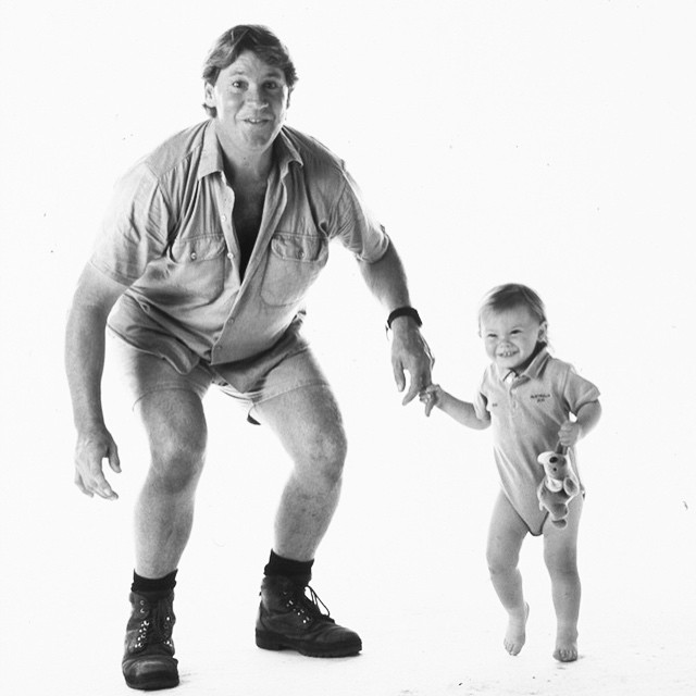 Bindi Irwin de bebé junto a su padre Steve Irwin 