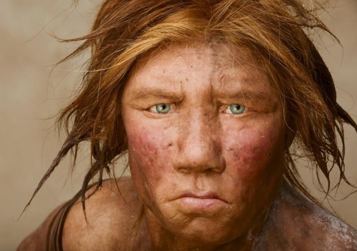 Fotografía de un hombre neandertal