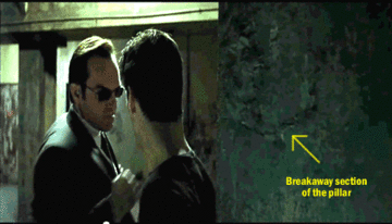 GIF de un error en la película de Matrix 