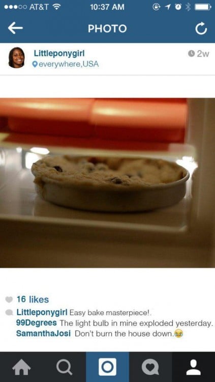 foto en instagram de un pastel dentro del horno 