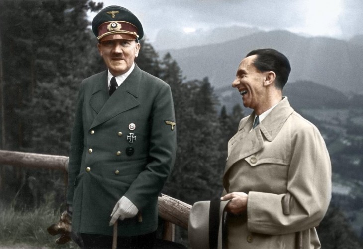 Adolf Hitler y Joseph Goebbels, Líderes Nazis.1943 