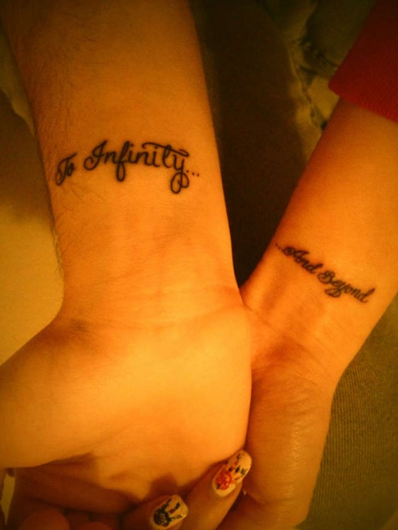 the infinity and beyond tatuaje para parejas