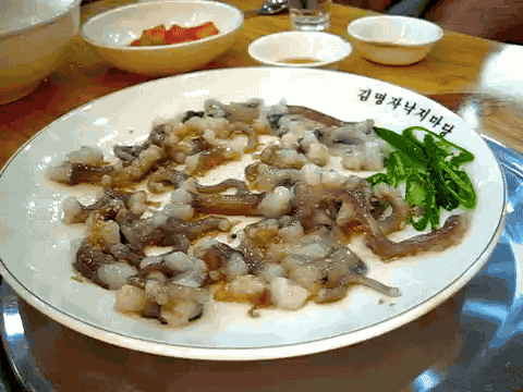 gif sannakji comida tipica de corea