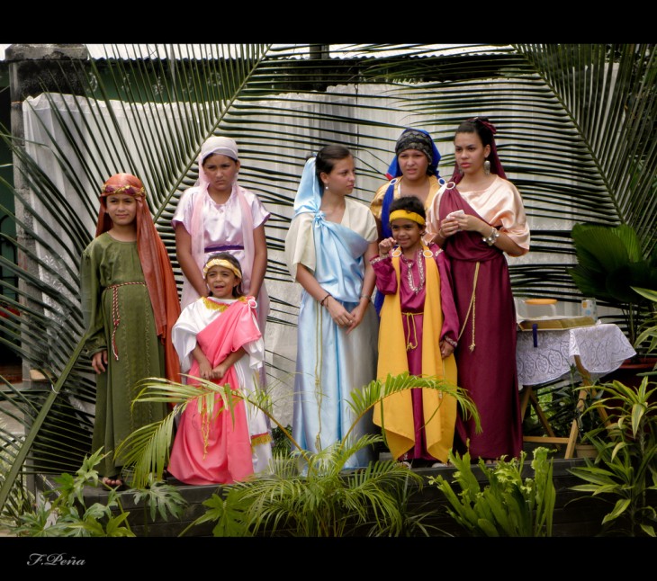 Procesión de Semana Santa en Guapiles, Costa Rica 