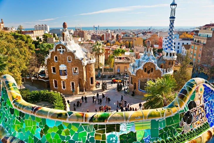 Parque Güell en la ciudad de Barcelona, España