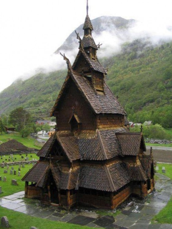 Iglesia del bastón Borgund en Noruega 