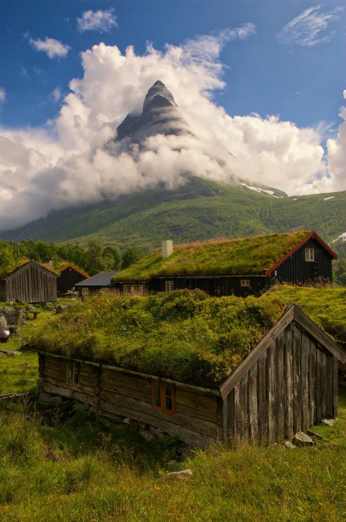 Renndølsetra, Noruega