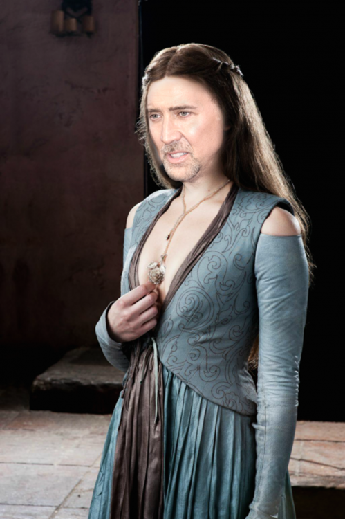 Reina Margaery Tyrell con la cara del actor Nicolas Cage