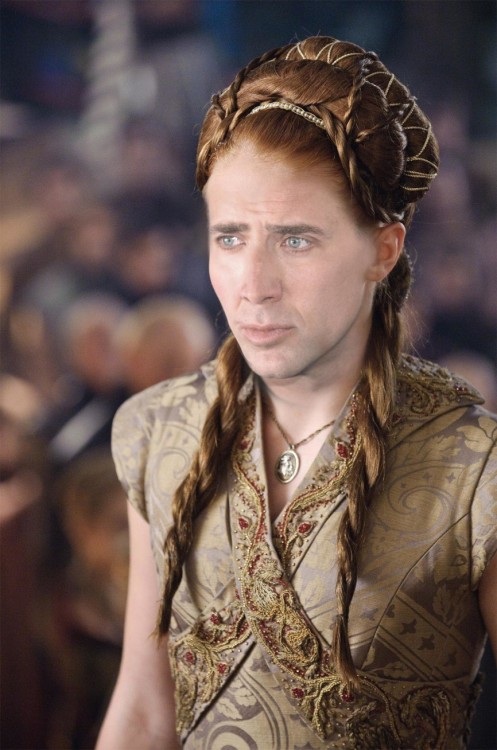 Sansa Stark con la cara de Nicolas Cage 